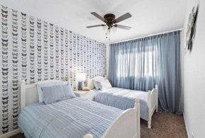 Comfy family beach getaway